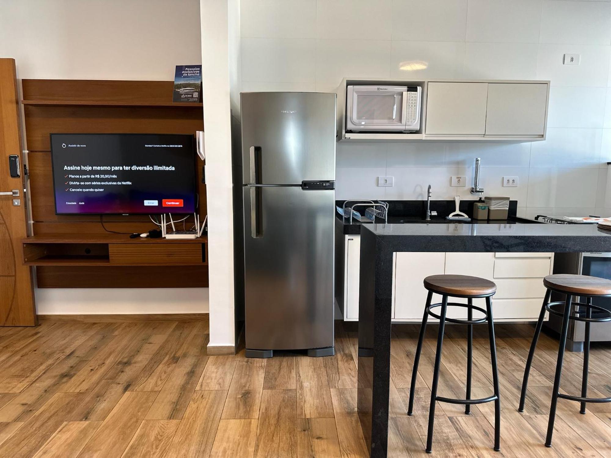 Alto Padrão 2 Qts 2 Wc Piscina Wifi-smarttv E Ar Apartamento *